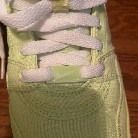 Neon yellow Womens nike air 1 - Picture 4 of 7